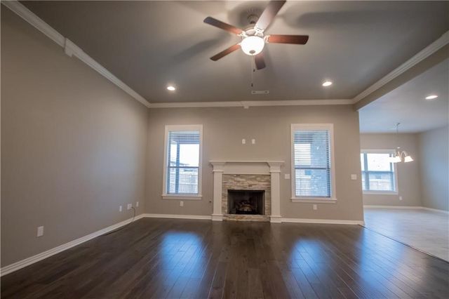 301 Cisterna Drive, Centerton, AR 72719