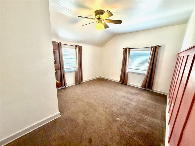 1516 Kansas Ave, White Oak, PA 15131
