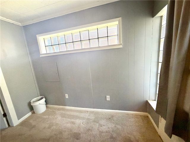 1516 Kansas Ave, White Oak, PA 15131