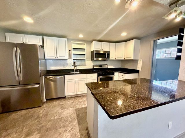 1516 Kansas Ave, White Oak, PA 15131