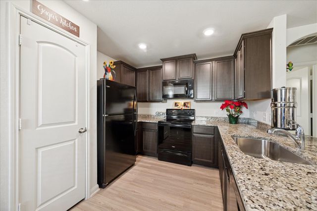 23015 Bellini Drive, Magnolia, TX 77355