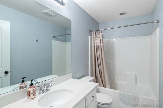 5599 Chincoteague Ct., Oceanside, CA 92057