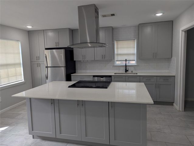 5737 Alvarado Drive, Houston, TX 77035