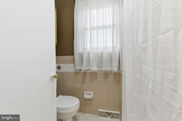 744 FAIRBRIDGE DR, Fairless Hills, PA 19030