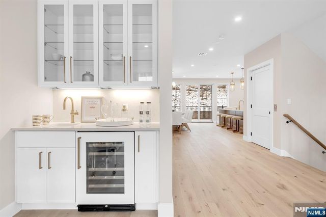 188 Broadway 3, Woodcliff Lake, NJ 07677