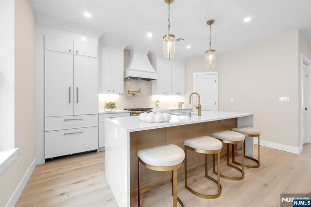 188 Broadway 3, Woodcliff Lake, NJ 07677