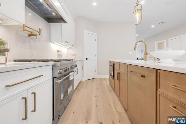 188 Broadway 3, Woodcliff Lake, NJ 07677