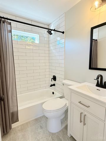 3925 Limerick Avenue, Sycamore Twp, OH 45236