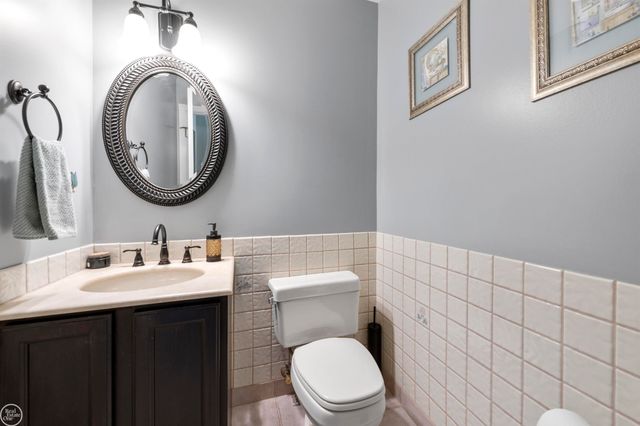 15790 Farmview Court, Fraser, MI 48026