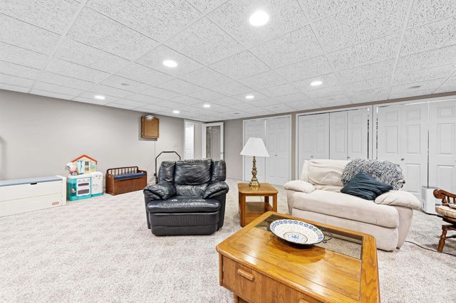 15790 Farmview Court, Fraser, MI 48026
