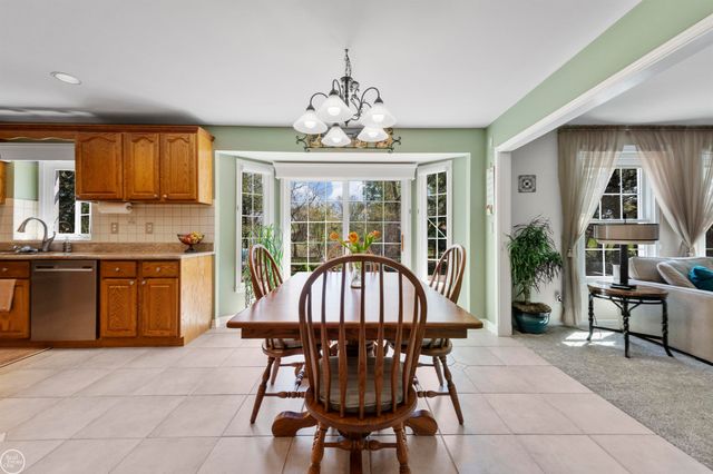 15790 Farmview Court, Fraser, MI 48026