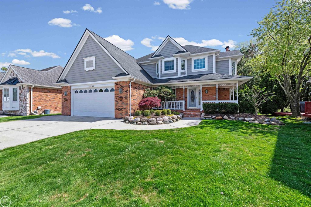 15790 Farmview Court, Fraser, MI 48026