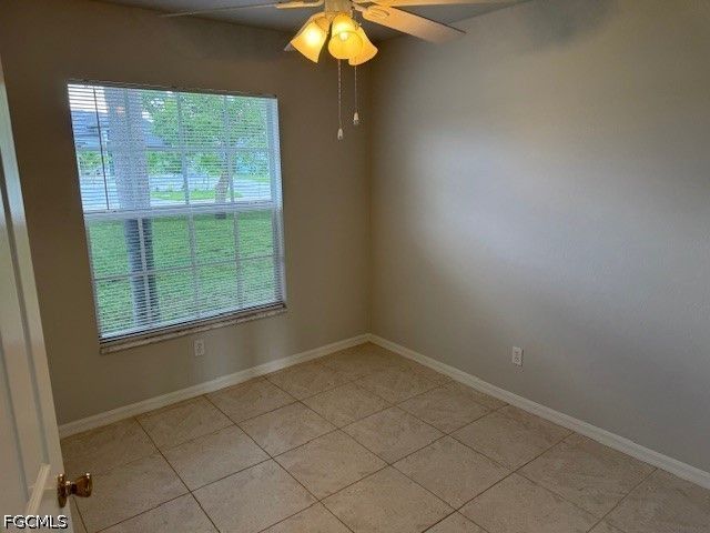 1401 SW 1st PL, Cape Coral, FL 33991