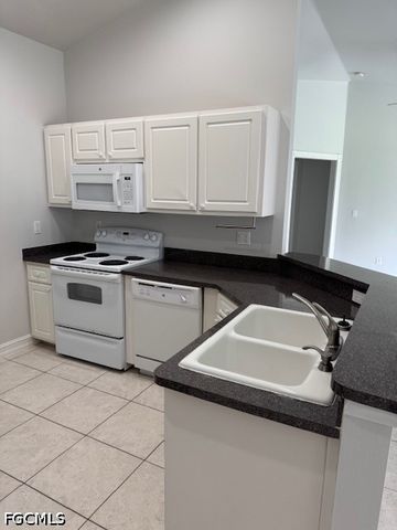1401 SW 1st PL, Cape Coral, FL 33991