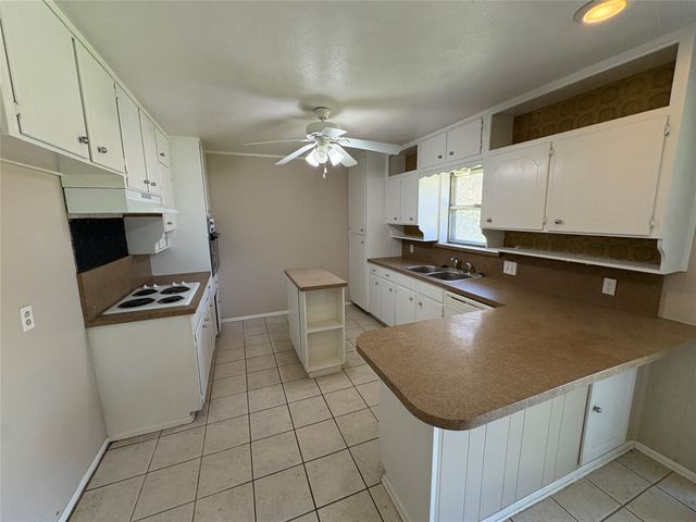 1111 Duane Street, Benbrook, TX 76126