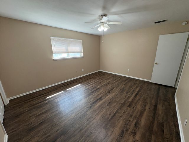 1111 Duane Street, Benbrook, TX 76126