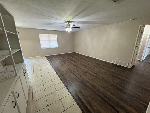 1111 Duane Street, Benbrook, TX 76126