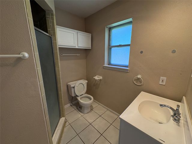 1111 Duane Street, Benbrook, TX 76126