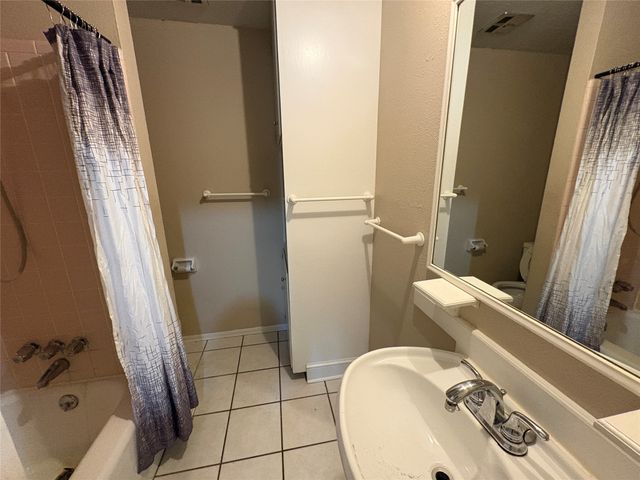 1111 Duane Street, Benbrook, TX 76126