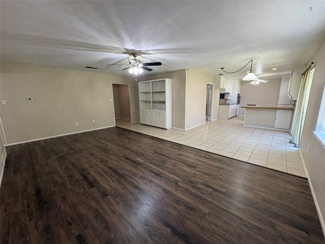 1111 Duane Street, Benbrook, TX 76126