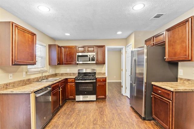 2944 Jasmine Brook Court, Dacula, GA 30019