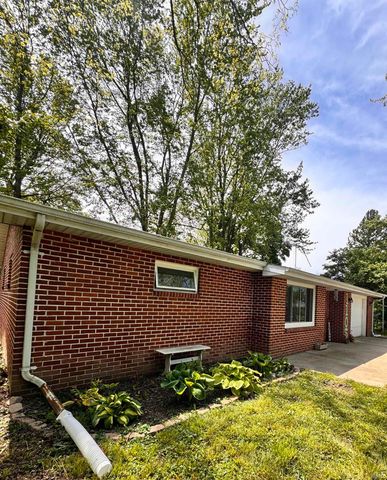 1103 E 25th Street, Muncie, IN 47302
