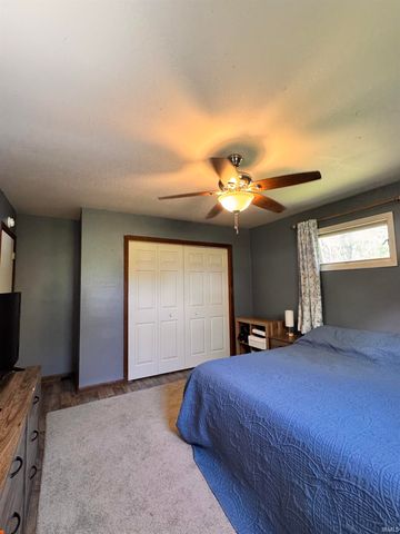 1103 E 25th Street, Muncie, IN 47302