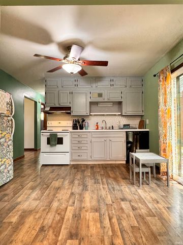 1103 E 25th Street, Muncie, IN 47302