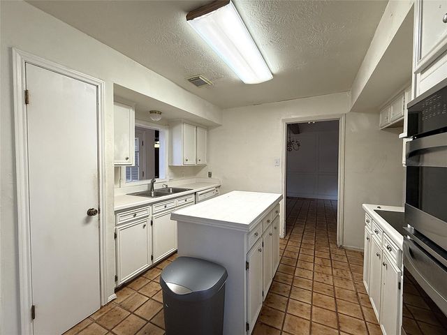 14307 Burgoyne Road, Houston, TX 77077