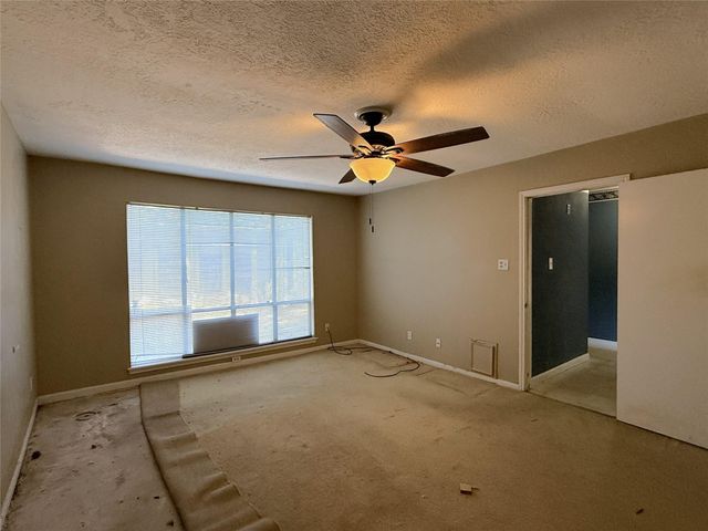 14307 Burgoyne Road, Houston, TX 77077