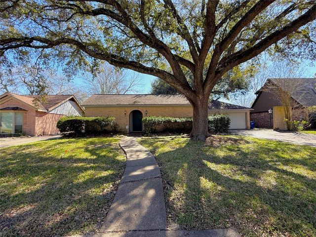 14307 Burgoyne Road, Houston, TX 77077