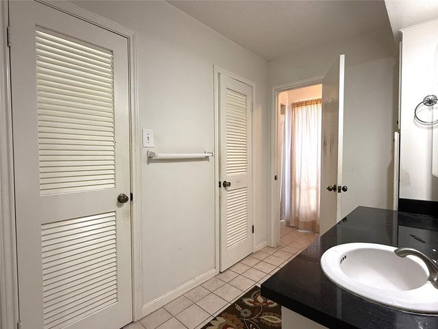 14307 Burgoyne Road, Houston, TX 77077