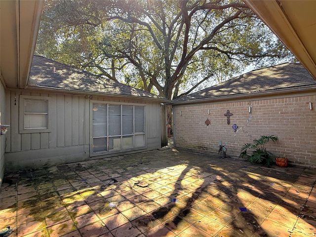 14307 Burgoyne Road, Houston, TX 77077