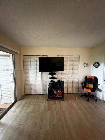 1551 SW 135th Ter 111G, Pembroke Pines, FL 33027