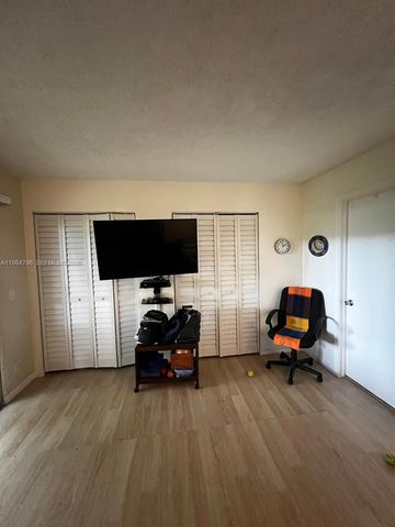 1551 SW 135th Ter 111G, Pembroke Pines, FL 33027