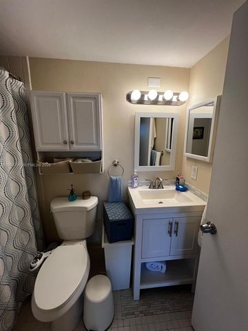 1551 SW 135th Ter 111G, Pembroke Pines, FL 33027