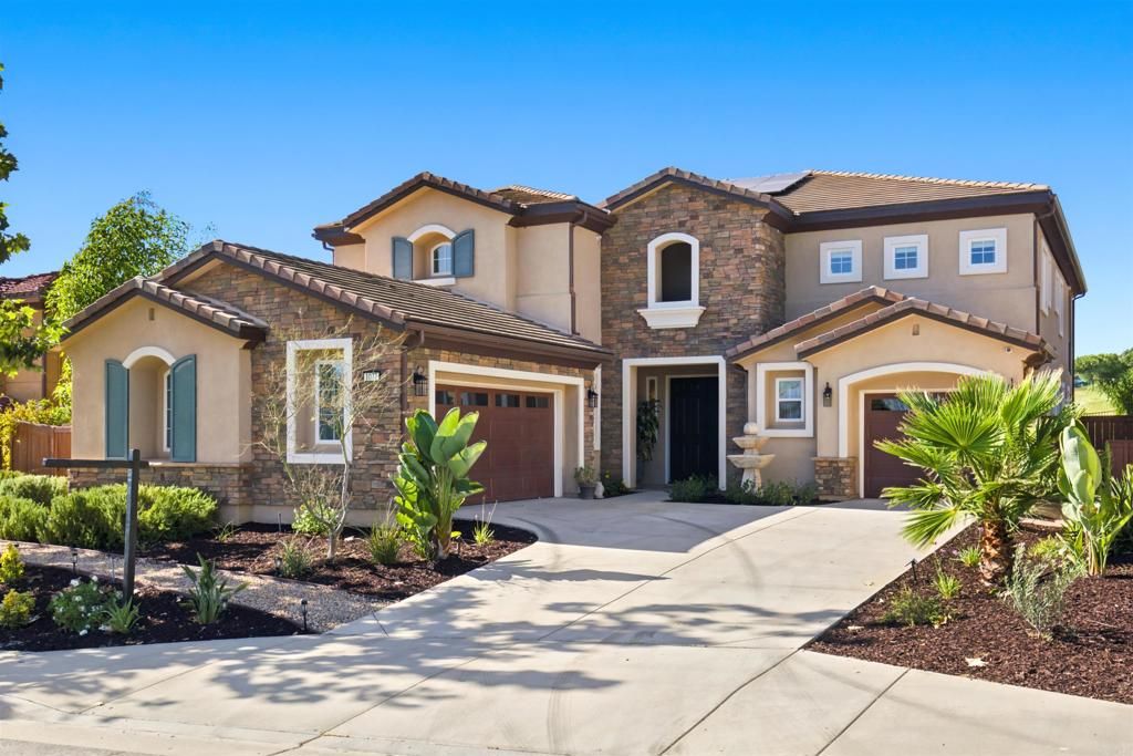 1077 Village Drive, Oceanside, CA 92057 — photo 2