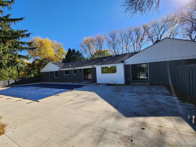 5349 Van Ness Court, Bloomfield Hills, MI 48302