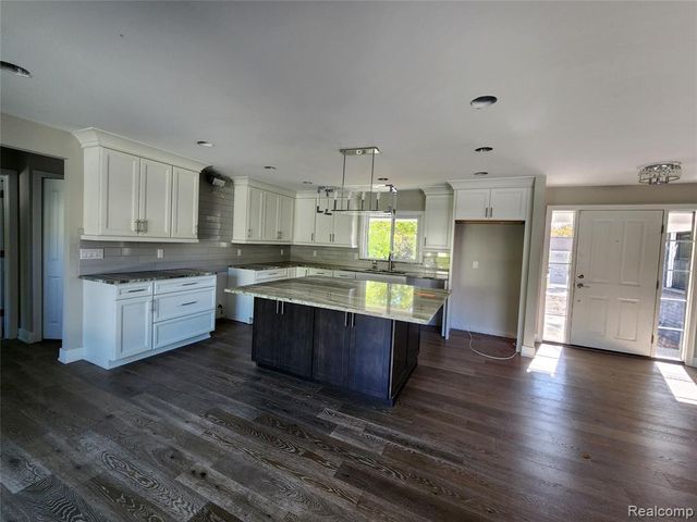 5349 Van Ness Court, Bloomfield Hills, MI 48302