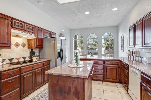 7869 Quintana Drive NE, Albuquerque, NM 87109