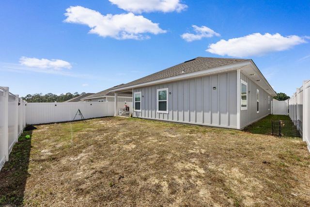 211 Lyla Lane, Crestview, FL 32539