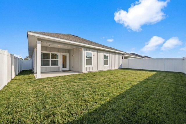 211 Lyla Lane, Crestview, FL 32539