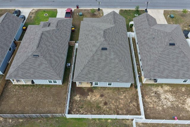 211 Lyla Lane, Crestview, FL 32539