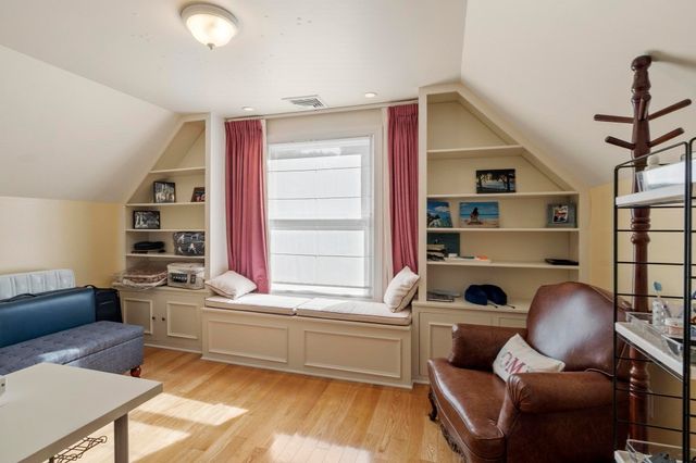 8 Winthrop St, Danvers, MA 01923