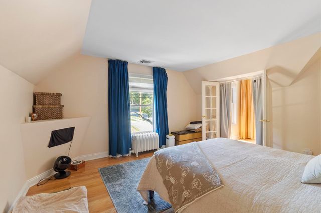 8 Winthrop St, Danvers, MA 01923