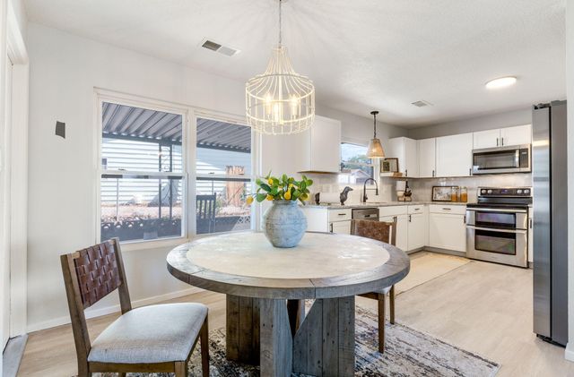 1705 Arlene Road SE, Rio Rancho, NM 87124