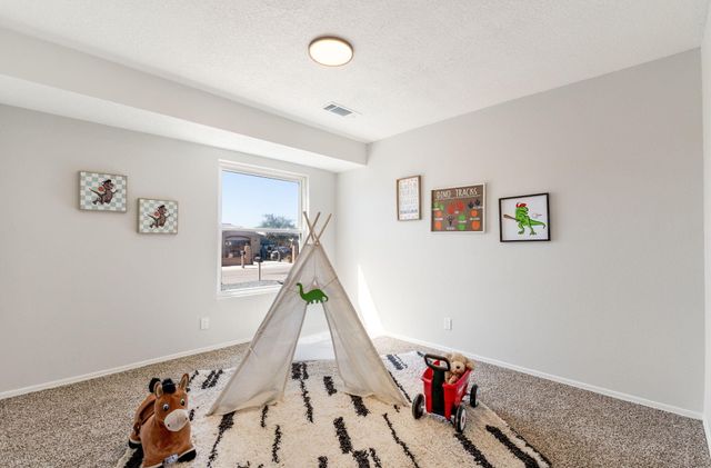 1705 Arlene Road SE, Rio Rancho, NM 87124