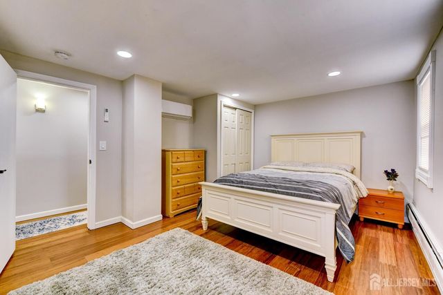 41 Lincoln Avenue, Jamesburg, NJ 08831