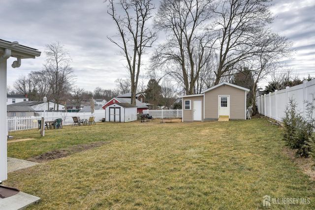 41 Lincoln Avenue, Jamesburg, NJ 08831