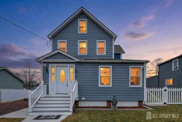 41 Lincoln Avenue, Jamesburg, NJ 08831